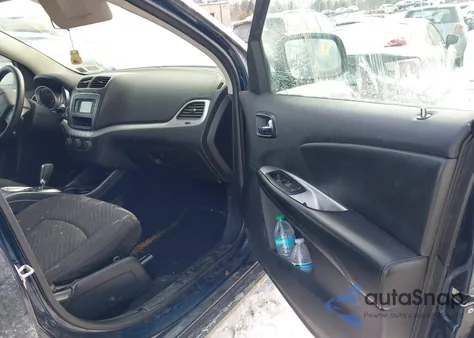 2014 Dodge Journey Sxt z USA, uszkodzony, nr VIN 3C4PDDBG1ET154439